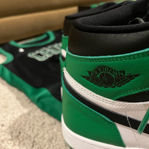 Lucky green Retro Jordan 1 - Picture 8 of 10